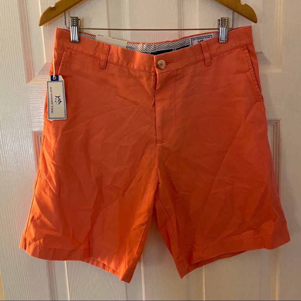 NWT Southern Tide Salmon Shorts!! Size 32